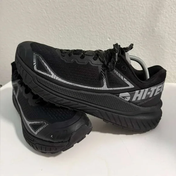 Hi-Tec Men's Black and Gray Athletic Shoes - Picture 3 of 9